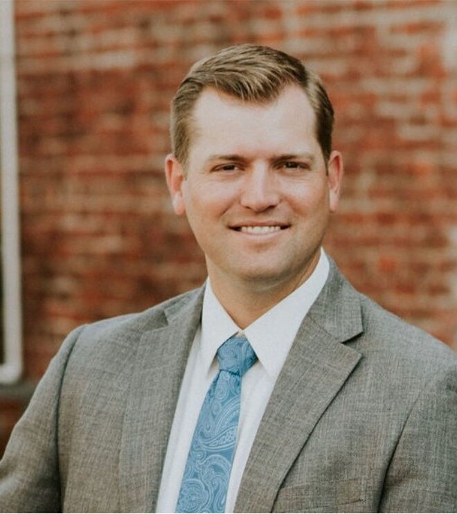 Headshot of Eric Straub